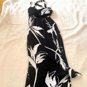 Beautiful, Sexy Maxi Dress!